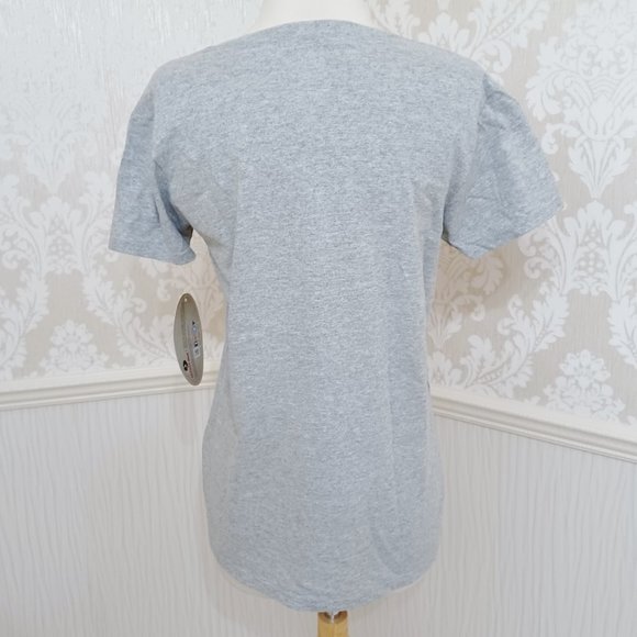 NWT Mossy Oak Graphic Tee The Girls Bring Home The Big Bucks T-Shirt Size Medium - Picture 3 of 4